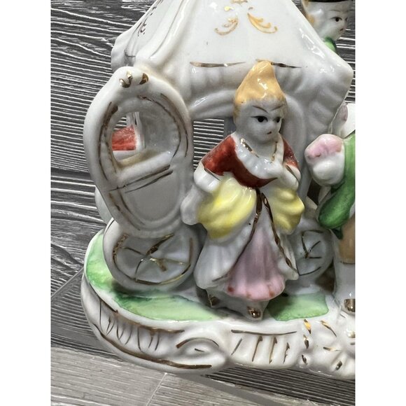 Vintage Porcelain Horses & Carriage Colonial Figurine Japan Midcentury Decor - Picture 6 of 9